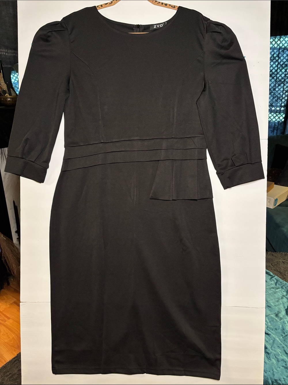 Black Long Sleeve Sheath Dress with Puff Shoulders